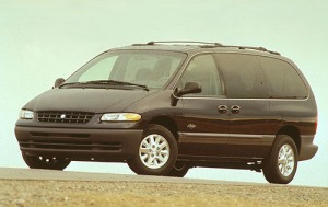 1997 Plymouth Voyager 2 Dr Grand SE Passenger Van with Alloy Wheels