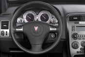2007 Pontiac Torrent 4dr SUV Steering Wheel Detail