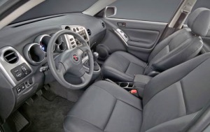 2005 Pontiac Vibe GT Interior w/Manual