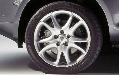 2006 Porsche Cayenne S Tiptronic Wheel Detail