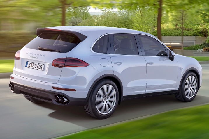 2016 Porsche Cayenne S E-Hybrid 4dr SUV Exterior