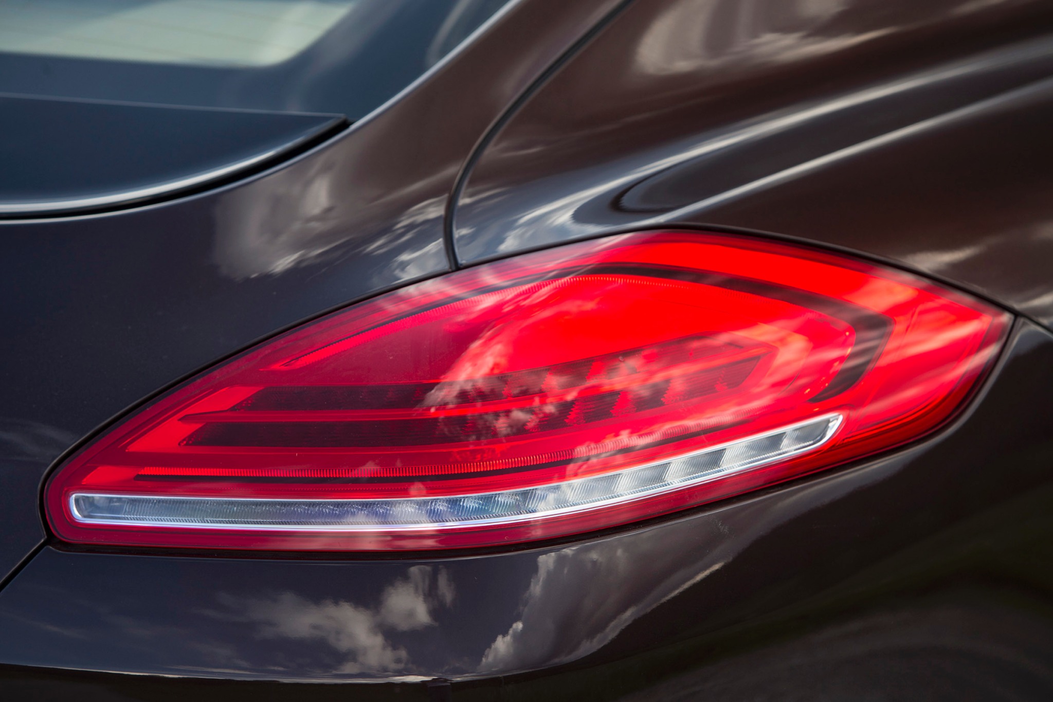 2016 Porsche Panamera 4S Sedan Exterior Detail