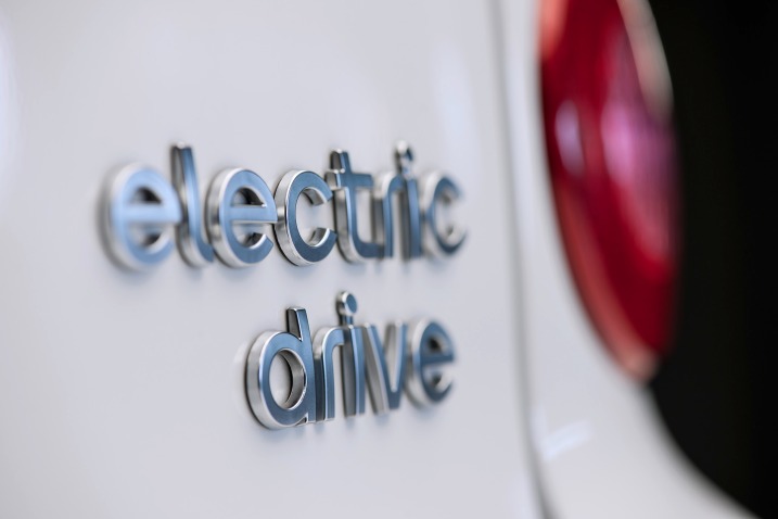2013 smart fortwo electric drive 2dr Hatchback Rear Badge