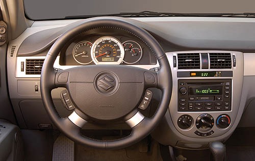 2007 Suzuki Forenza Interior