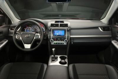 2012 Toyota Camry SE Sedan Dashboard