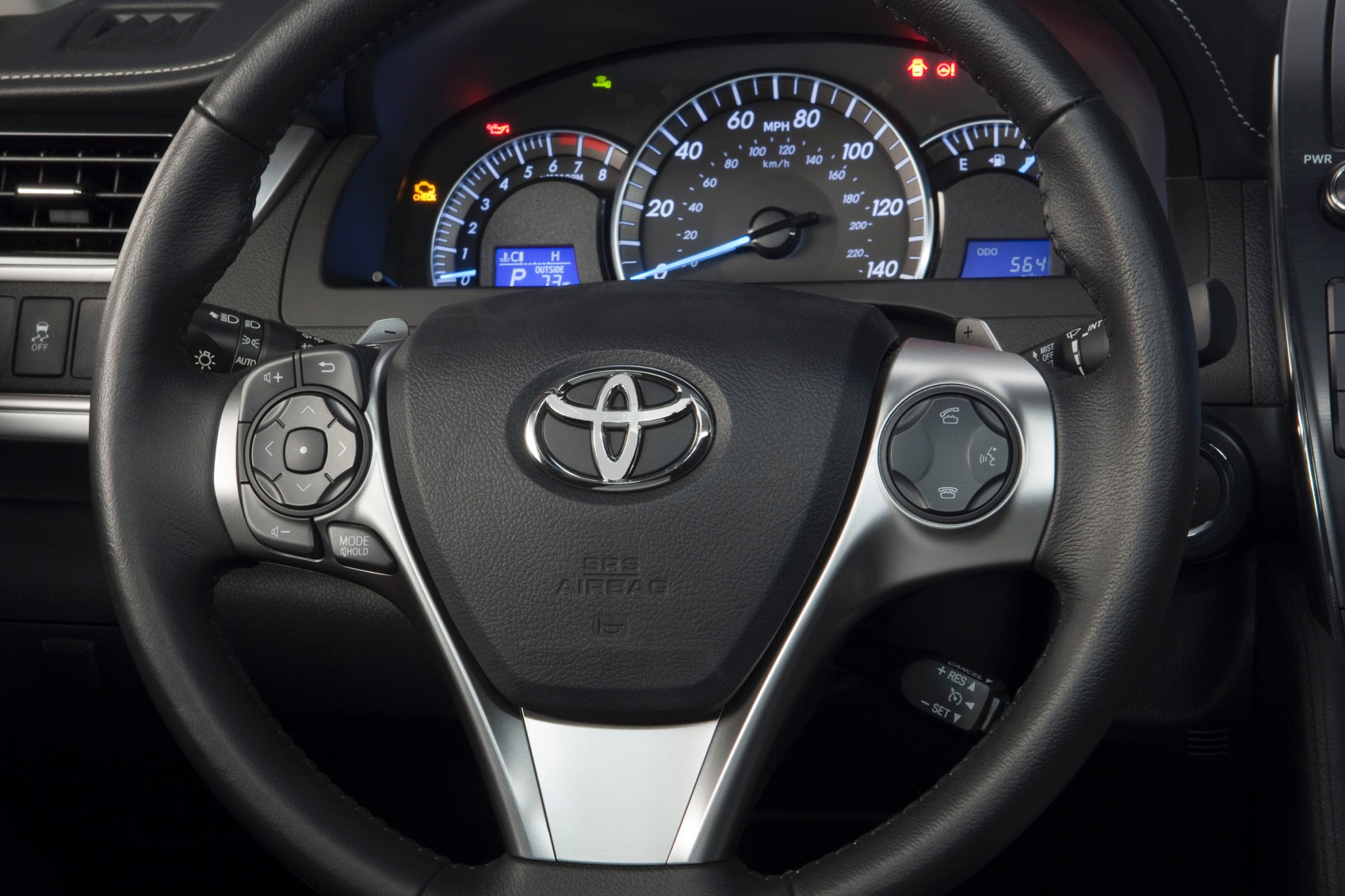 2012 Toyota Camry SE Sedan Steering Wheel Detail