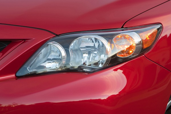 2013 Toyota Corolla S Sedan Headlamp Detail