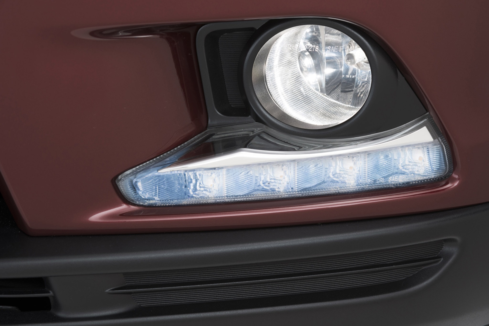2014 Toyota Highlander Limited 4dr SUV Fog Light Detail