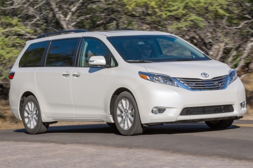 2016 Toyota Sienna Limited Premium 7-Passenger Passenger Minivan Exterior Shown