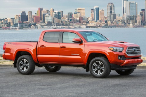 2016 Toyota Tacoma TRD Sport Crew Cab Pickup Exterior