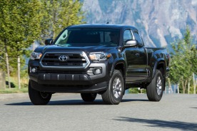 2017 Toyota Tacoma SR5 Extended Cab Pickup Exterior