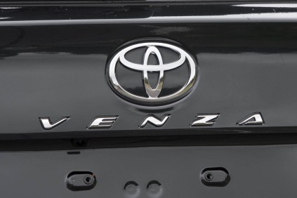 2013 Toyota Venza Limited Wagon Rear Badge