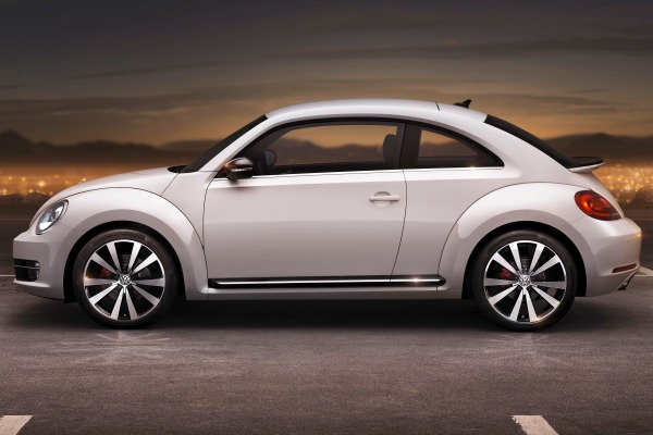 2013 Volkswagen Beetle 2.0T Turbo 2dr Hatchback Exterior