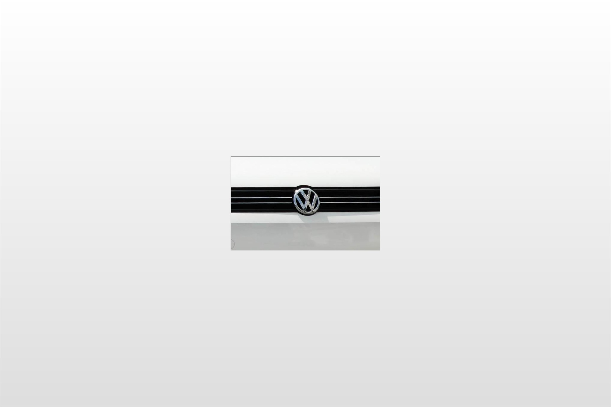 2012 Volkswagen Jetta SEL Sedan Front Badge