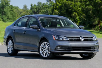 2016 Volkswagen Jetta 1.4T SE Sedan Exterior Shown
