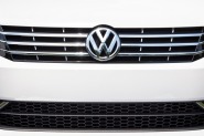 2014 Volkswagen Passat TDI SEL Premium Sedan Front Badge