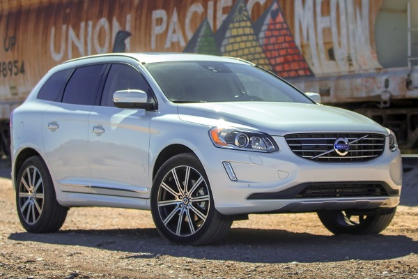 2015 Volvo XC60 T6 4dr SUV Exterior